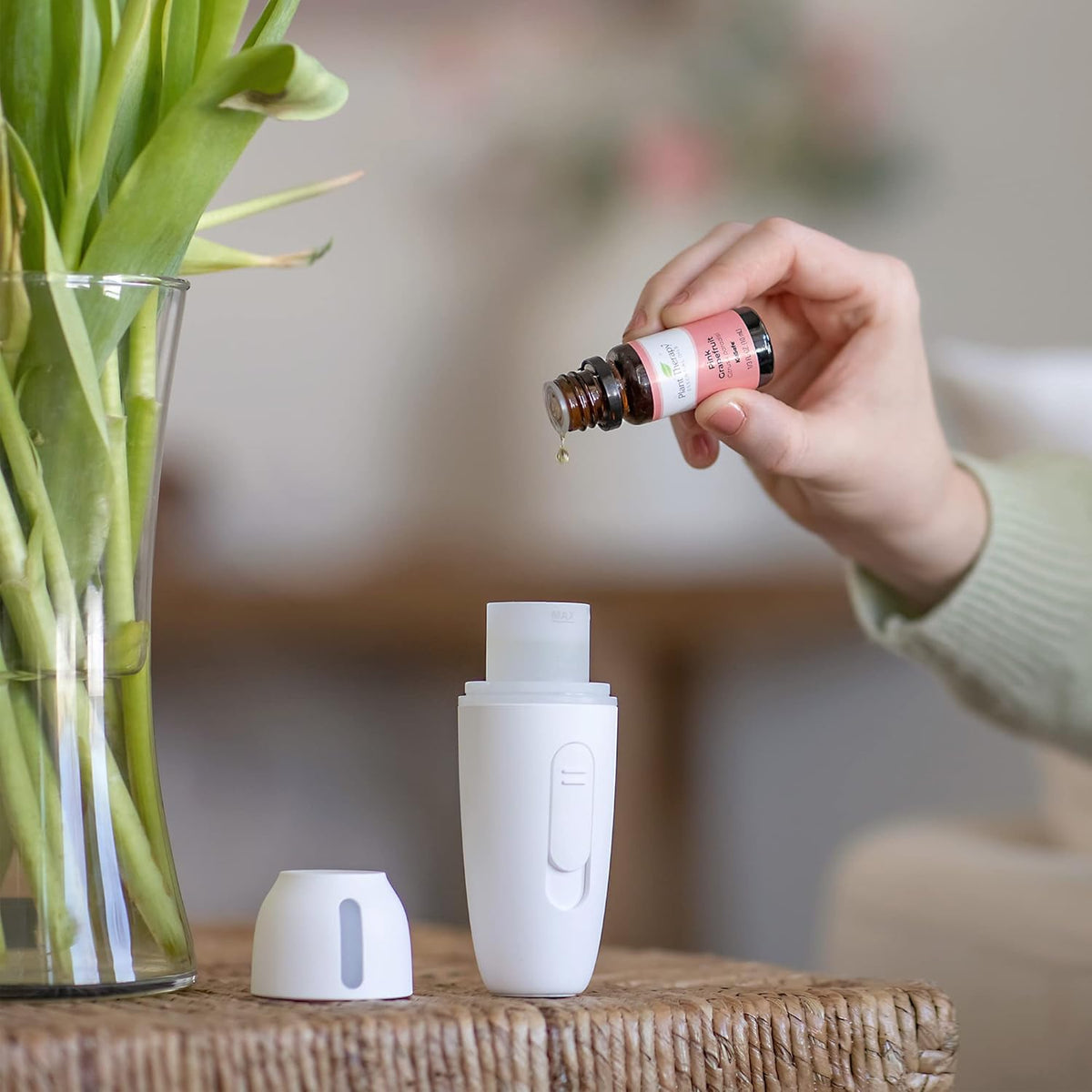 Mini Portable Diffuser for Essential Oils, Rechargeable via USB, Cordless R99548