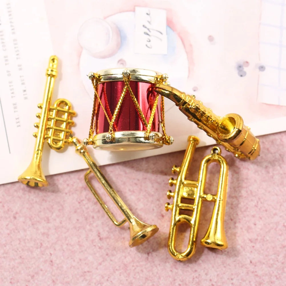 25 Pcs Plastic Dollhouse Accessories Toys X1974