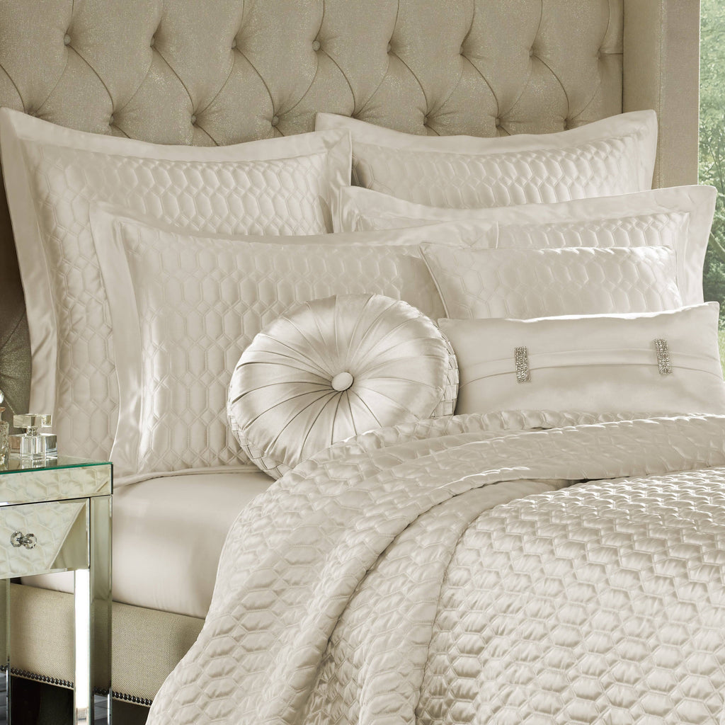 King Satinique Coverlet J418