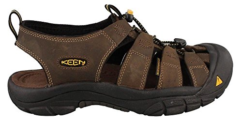Men's Newport Closed Toe Leather Water Sandals Z748