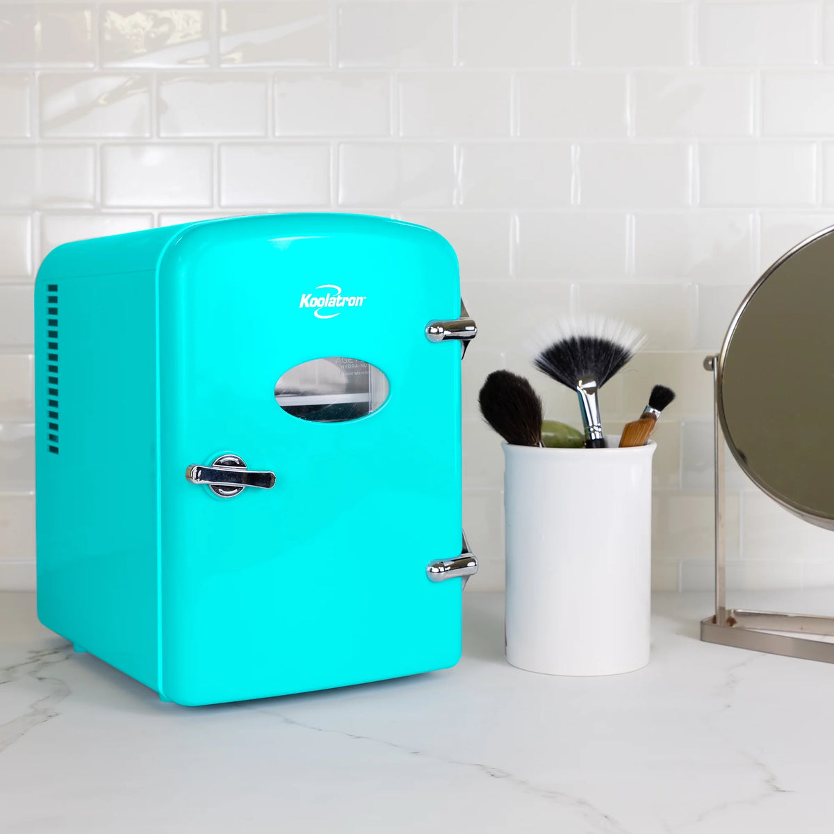 Aqua 4L Compact Mini Fridge I888