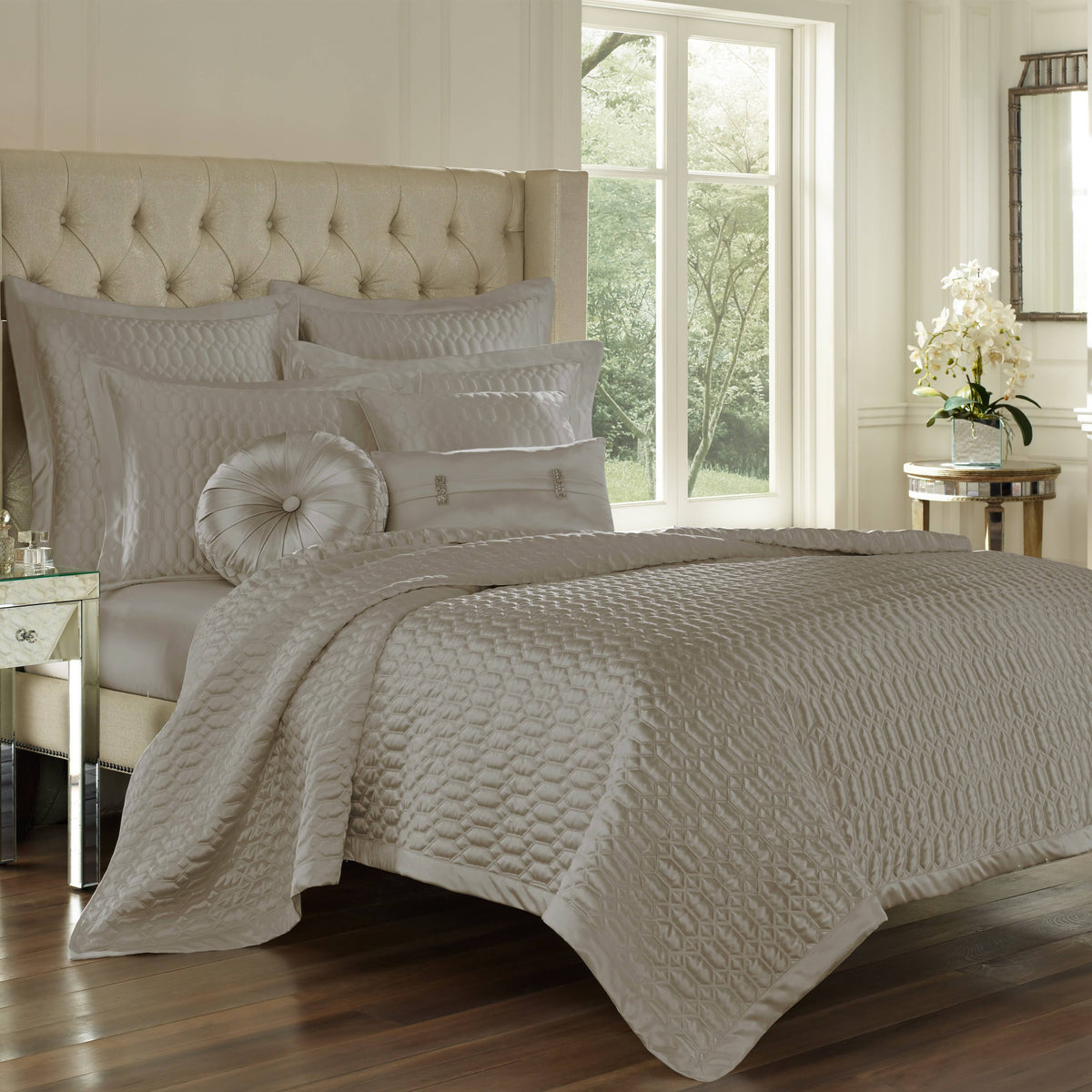 King Satinique Coverlet J418