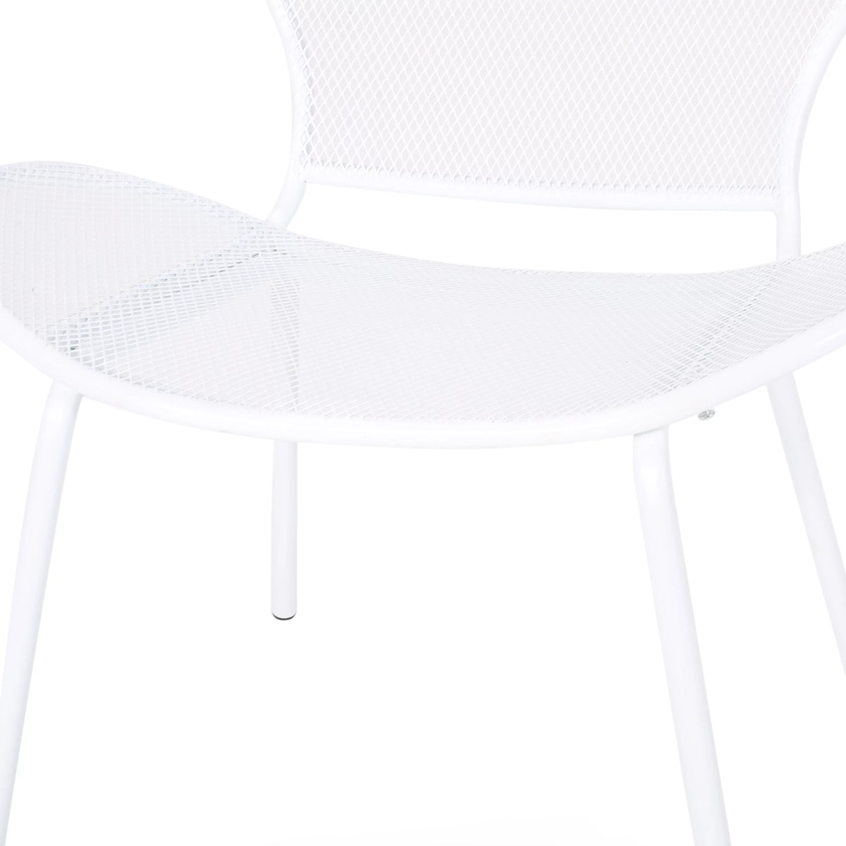 Set of 2 Matte White Outdoor Iron Club Chair U266
