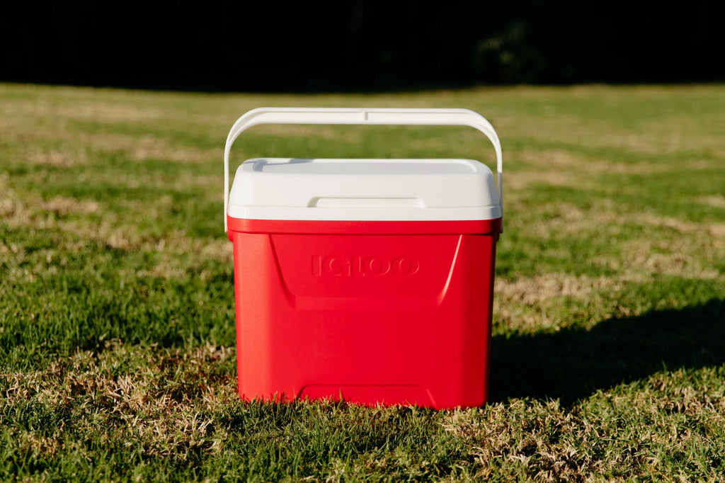28 QT Red Ice Chest Cooler J614415