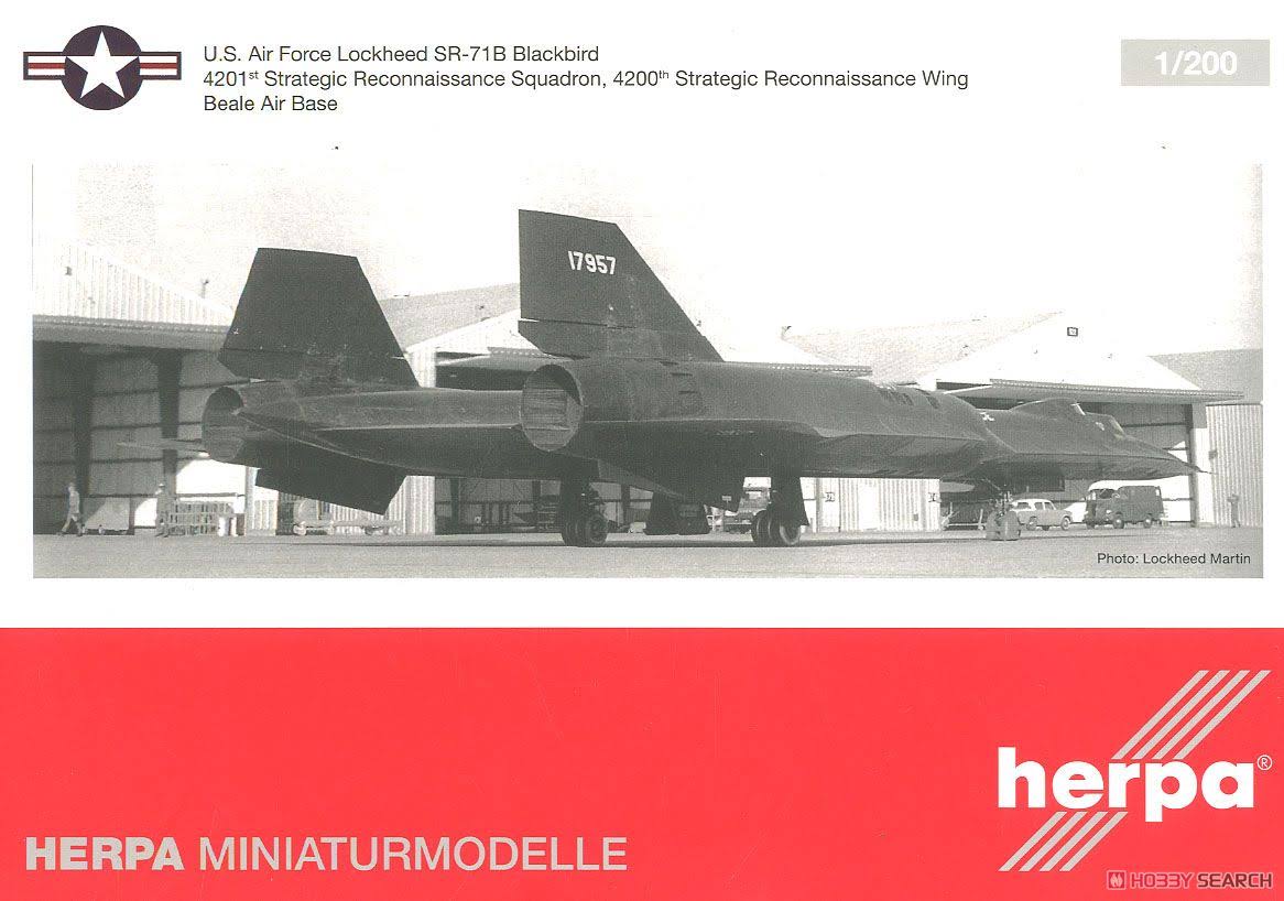 SR-71B 1/200 Aircraft J7826